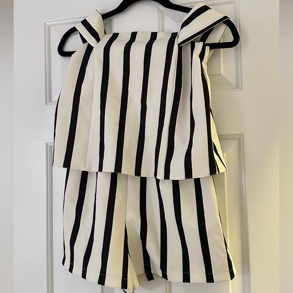 Striped solid romper - Picture 3 of 4